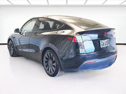 2024 Tesla Model Y Performance Dual Motor All-Wheel Drive