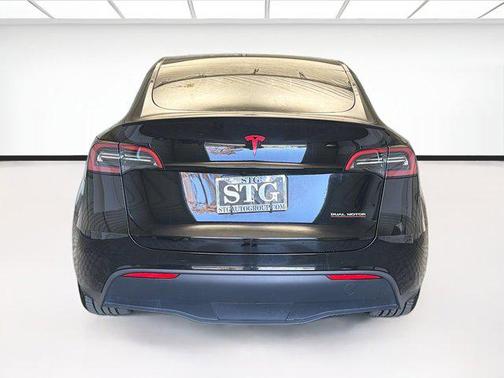 2024 Tesla Model Y Performance Dual Motor All-Wheel Drive