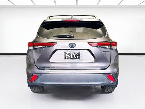2021 Toyota Highlander Hybrid XLE