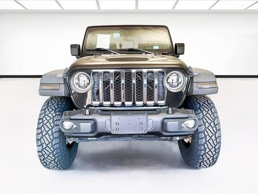 Black Clearcoat 2021 Jeep Gladiator Rubicon