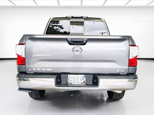 2019 Nissan Titan SV