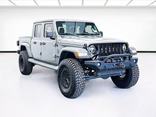 Sting-Gray Clearcoat 2021 Jeep Gladiator Sport