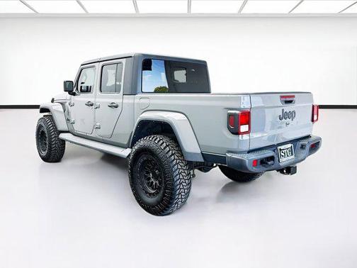 Sting-Gray Clearcoat 2021 Jeep Gladiator Sport