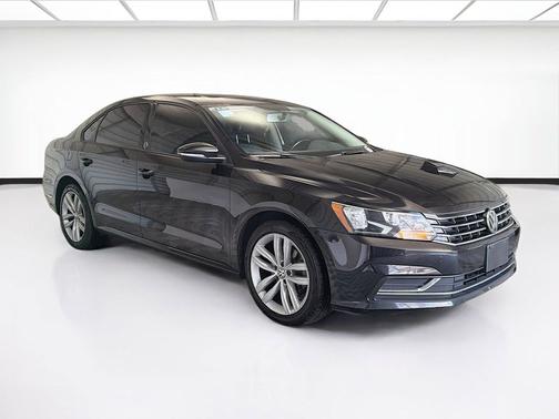 Deep Black 2019 Volkswagen Passat 2.0T Wolfsburg Edition