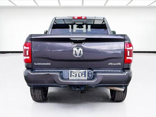 2019 RAM 2500 Laramie Crew Cab 4x4 6'4' Box