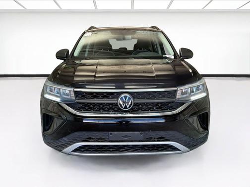 Deep Black 2022 Volkswagen Taos 1.5T S
