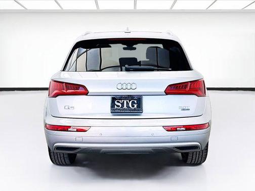 Silver Metallic 2018 Audi Q5 2.0T Premium Plus