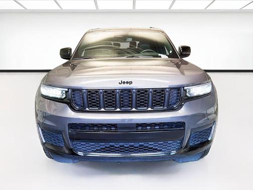 Baltic Gray Metallic Clearcoat 2024 Jeep Grand Cherokee L Altitude
