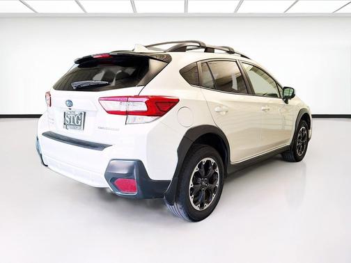 Crystal White Pearl 2022 Subaru Crosstrek Premium