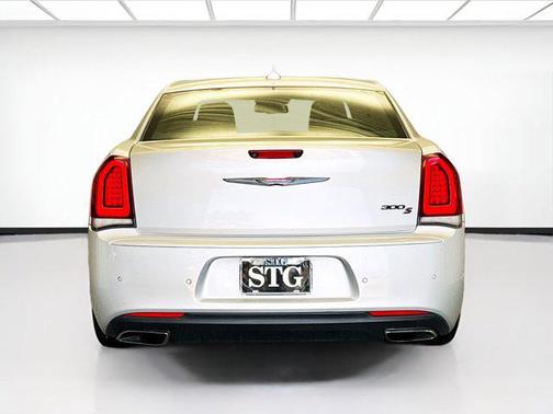 2021 Chrysler 300 S