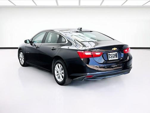 Mosaic Black Metallic 2024 Chevrolet Malibu FWD 1LT