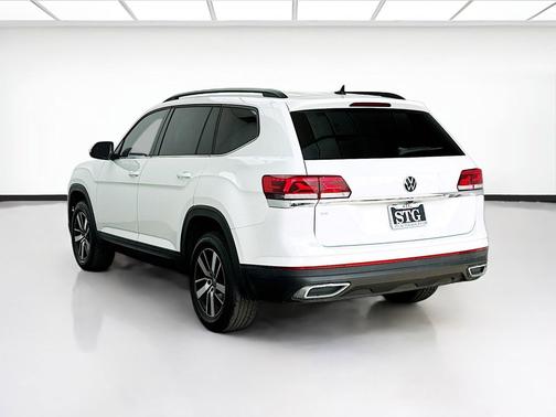 Pure White 2023 Volkswagen Atlas 2.0T SE