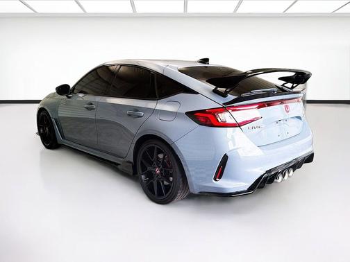 Sonic Gray Pearl 2025 Honda Civic Type R Manual