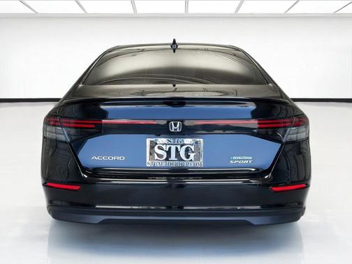Crystal Black Pearl 2024 Honda Accord Hybrid Sport