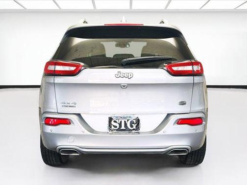 2017 Jeep Cherokee Overland