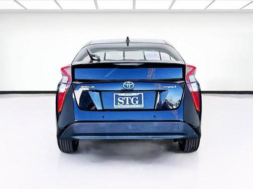 2016 Toyota Prius Four