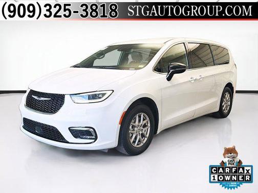 Bright White Clearcoat 2025 Chrysler Pacifica L