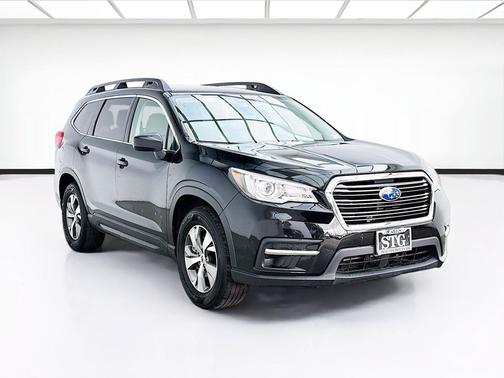 Crystal Black Silica 2022 Subaru Ascent Premium 7-Passenger