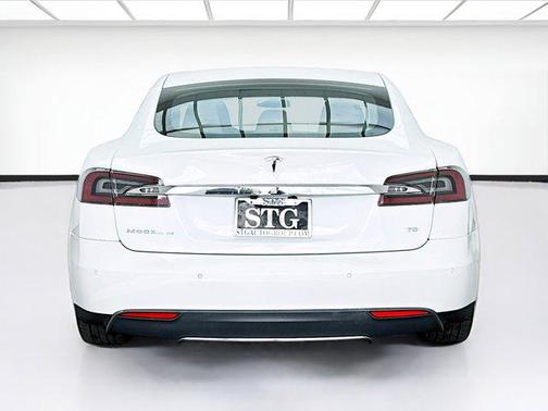 2015 Tesla Model S 85D