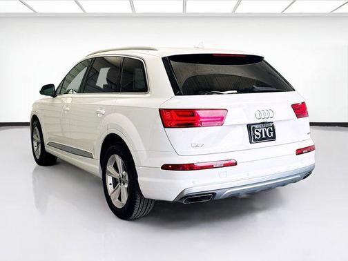 2019 Audi Q7 45 Premium