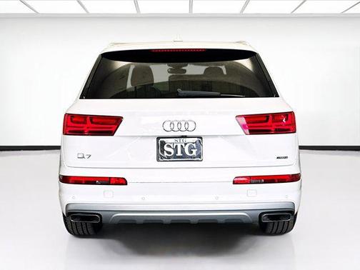 2019 Audi Q7 45 Premium