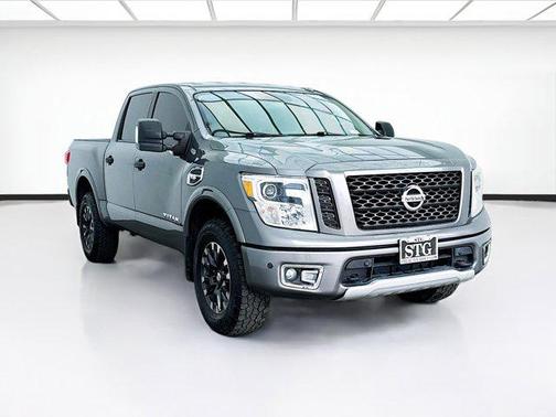 2017 Nissan Titan PRO-4X