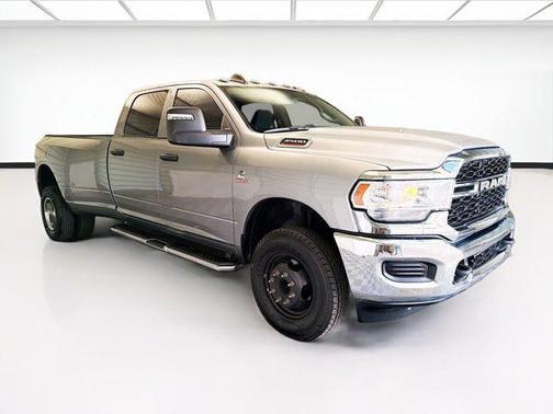 Billet Silver Metallic Clearcoat 2024 RAM 3500 Tradesman Crew Cab 4x4 8' Box