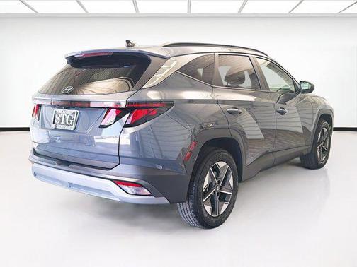 Ecotronic Gray 2025 Hyundai TUCSON SEL