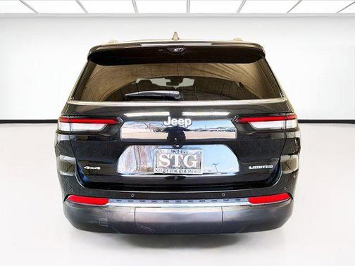 Diamond Black Crystal Pearlcoat 2024 Jeep Grand Cherokee L Limited