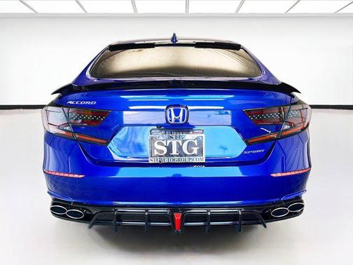 Still Night Pearl 2020 Honda Accord Sport 1.5T