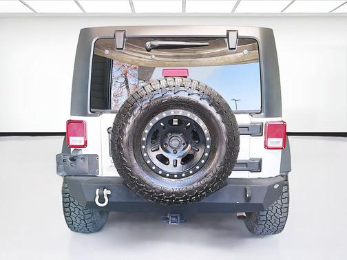 Bright White Clearcoat 2016 Jeep Wrangler Unlimited Sport