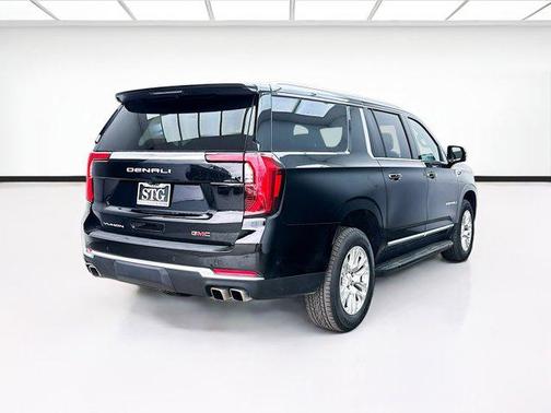 Onyx Black 2025 GMC Yukon XL Denali