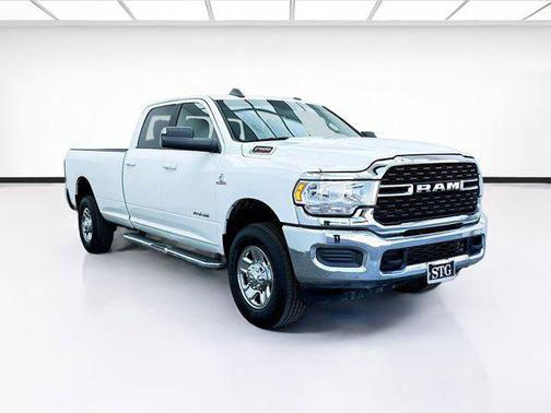 2022 RAM 2500 Big Horn Crew Cab 4x4 8' Box