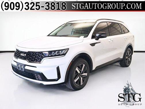 Glacial White Pearl 2023 Kia Sorento S