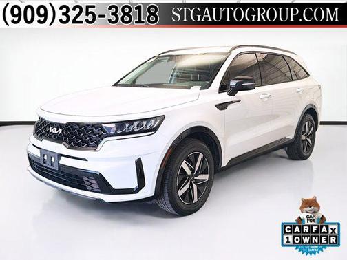 Glacial White Pearl 2023 Kia Sorento S