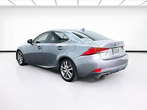 2018 Lexus IS 300 Base
