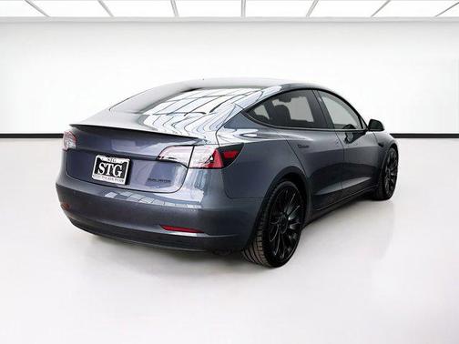 Midnight Silver Metallic 2022 Tesla Model 3 Performance