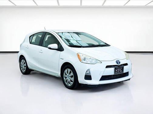 2013 Toyota Prius c Three