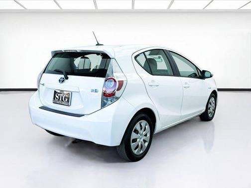 2013 Toyota Prius c Three
