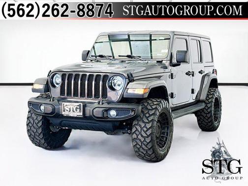 Granite Crystal Metallic Clearcoat 2021 Jeep Wrangler Unlimited Sahara