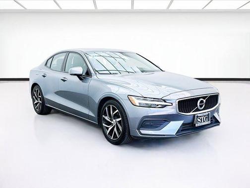 2019 Volvo S60 T5 Momentum