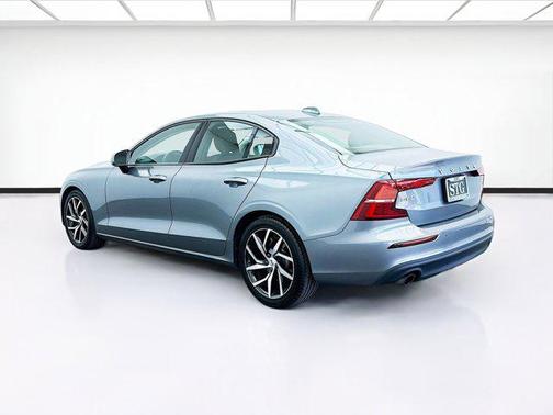 2019 Volvo S60 T5 Momentum