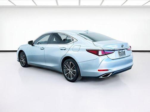 2022 Lexus ES 350 Base