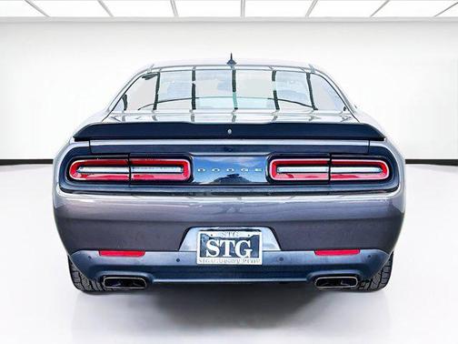 2016 Dodge Challenger R/T Scat Pack