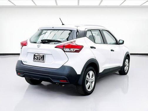 2019 Nissan Kicks S