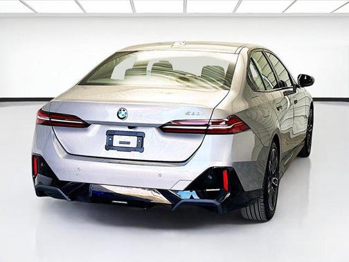 2024 BMW 530 i