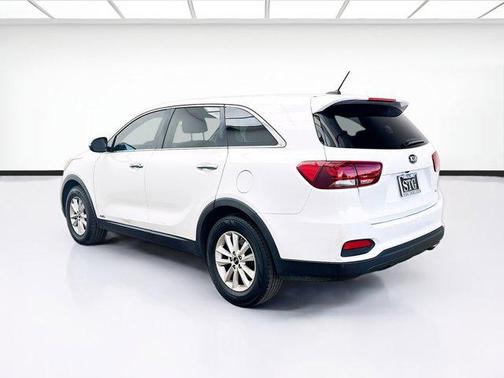 Snow White Pearl 2019 Kia Sorento LX