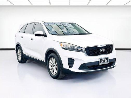 Snow White Pearl 2019 Kia Sorento LX