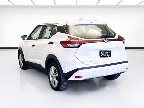 2021 Nissan Kicks S