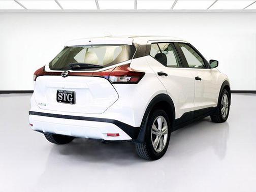 2021 Nissan Kicks S